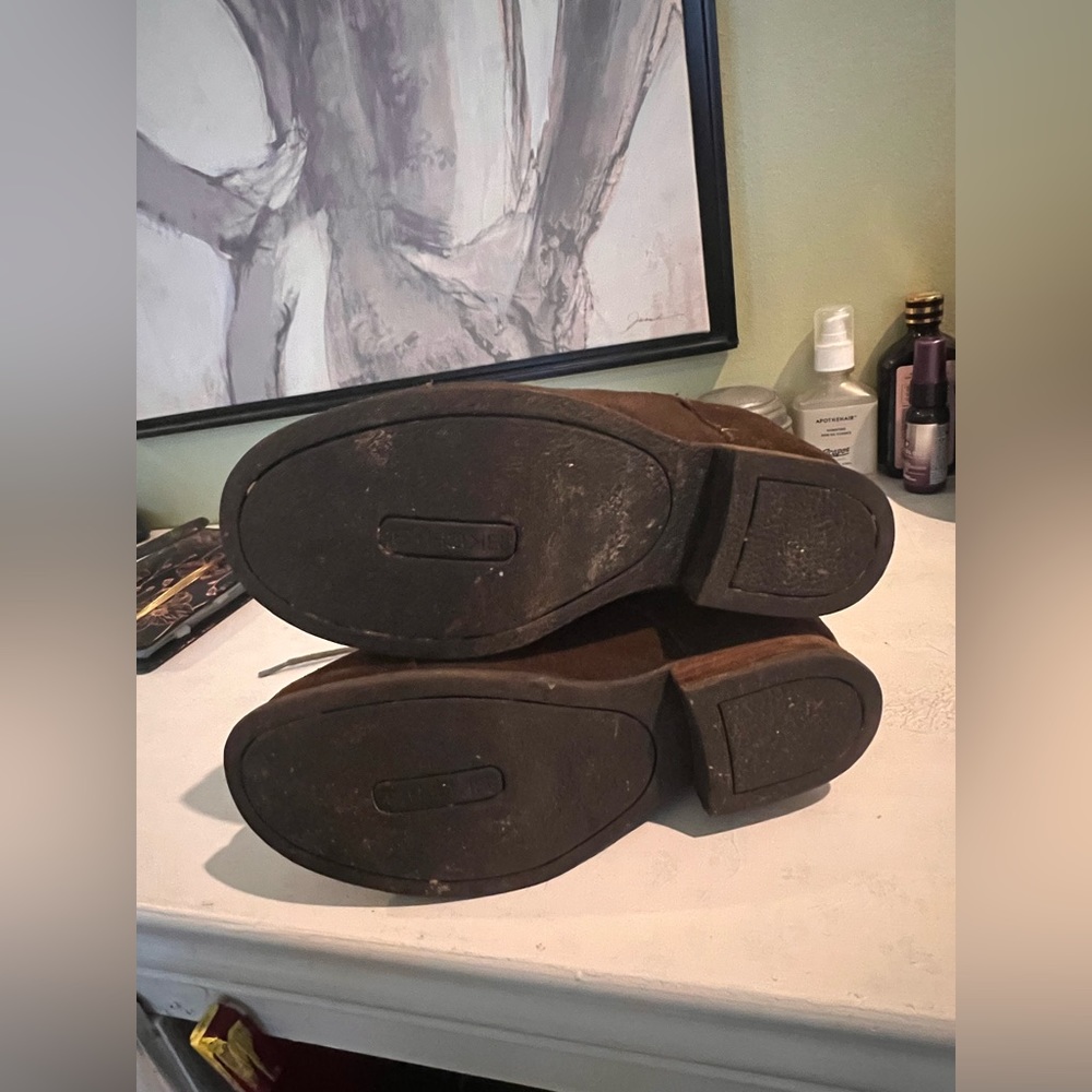 Boots - Picture 2 of 3